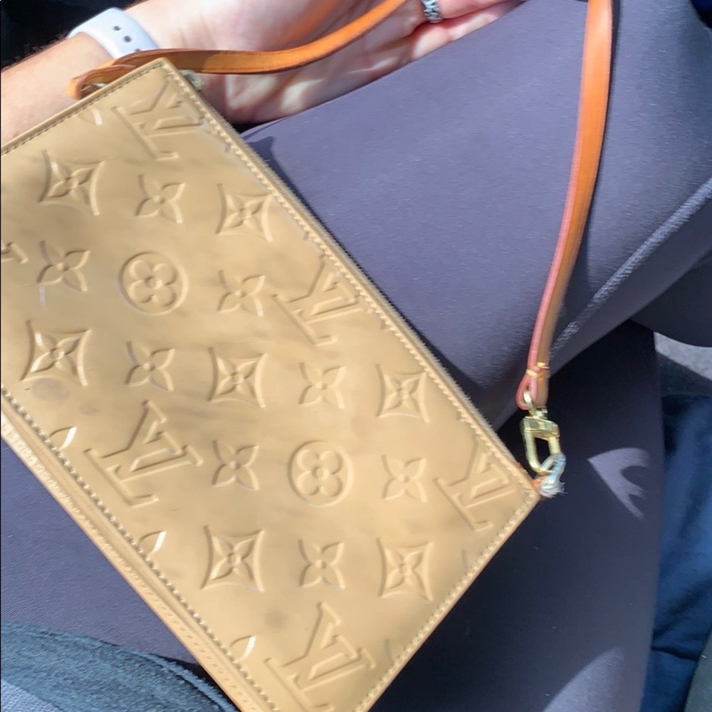 LV clutch Authentic
